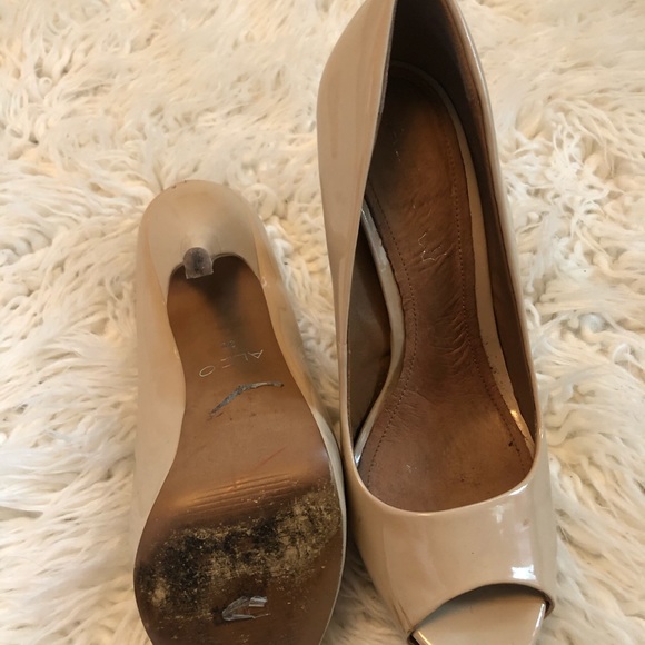 Peep toe pumps - Picture 3 of 4